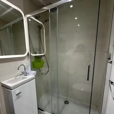Tour Eiffel Two-bathroom Two-bedroom Loggia Spacious Quiet Brand-new 아파트