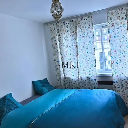 Eiffel Tower Spacious 2-bedroom, 2-bathroom Quiet Apartment, Elegant And Peaceful * Париж