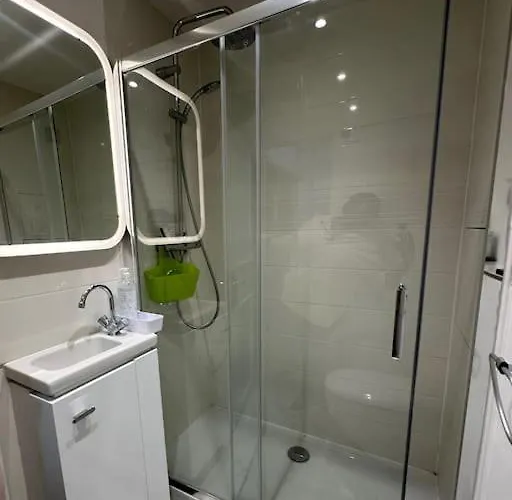 Eiffel Tower Spacious 2-Bedroom, 2-Bathroom Quiet Apartment, Elegant And Peaceful Διαμέρισμα