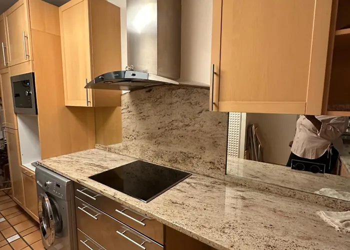 شقة Eiffel Tower Spacious 2-Bedroom, 2-Bathroom Quiet Apartment, Elegant And Peaceful *