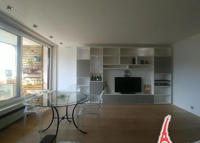 شقة Eiffel Tower Spacious 2-Bedroom, 2-Bathroom Quiet Apartment, Elegant And Peaceful